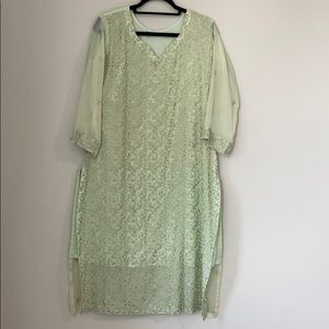 Indian and Pakistani Shalwar kameez 3 piece dress